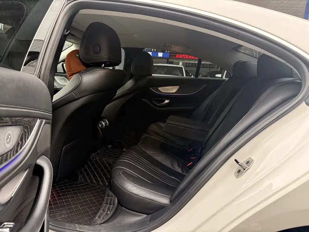 Mercedes-Benz CLS — фото 5