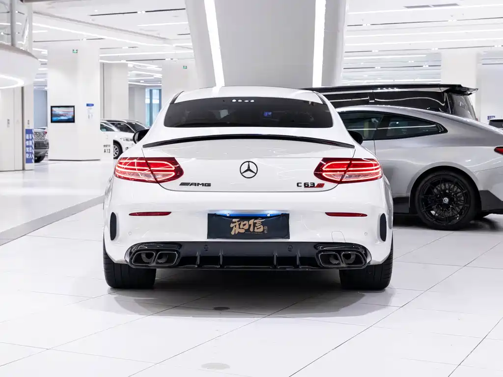 Mercedes-Benz C-Class AMG — фото 4
