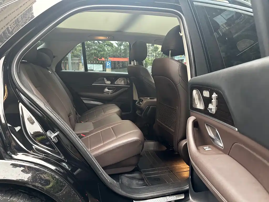 Mercedes-Benz GLE (Import) — фото 17