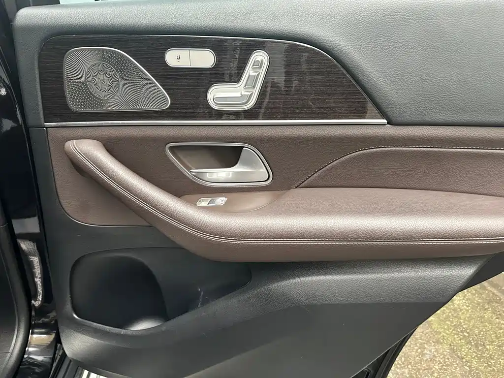 Mercedes-Benz GLE (Import) — фото 18