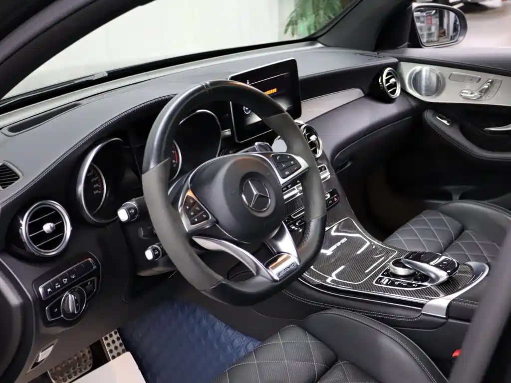 Mercedes-Benz GLC Coupe AMG — фото 9