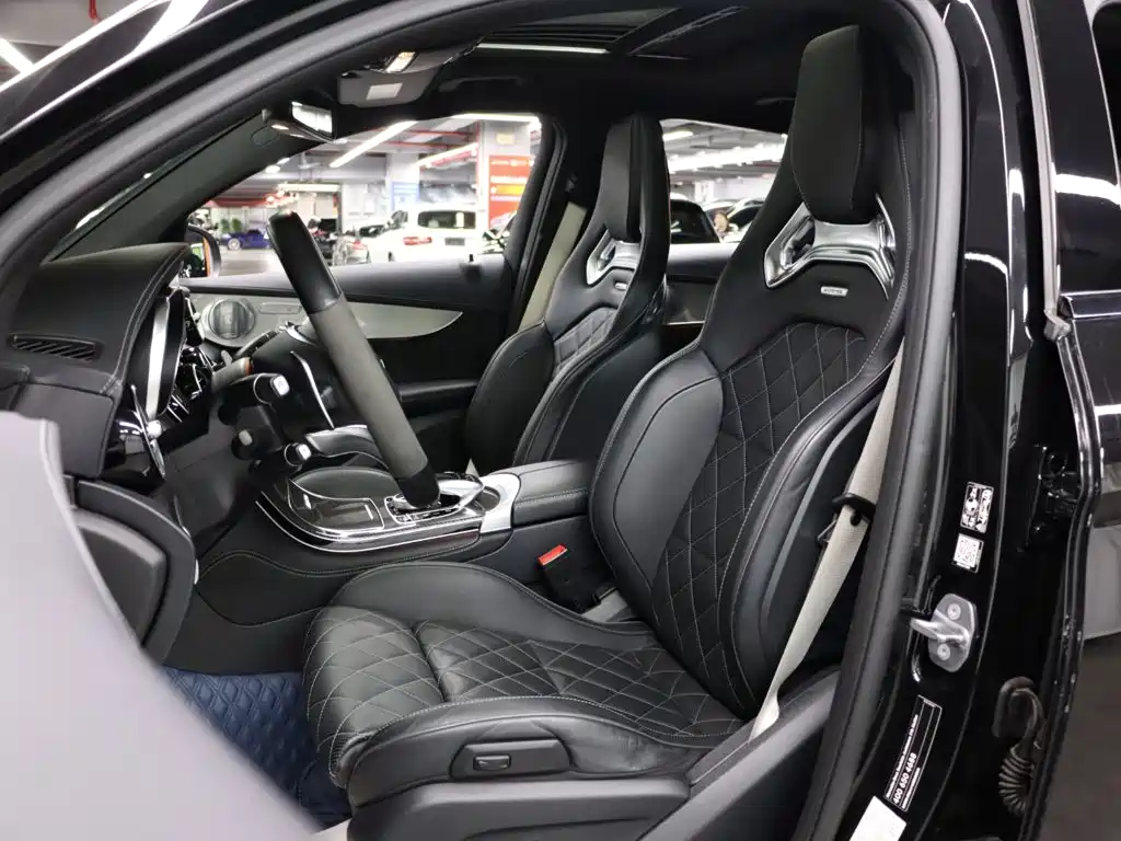 Mercedes-Benz GLC Coupe AMG — фото 10