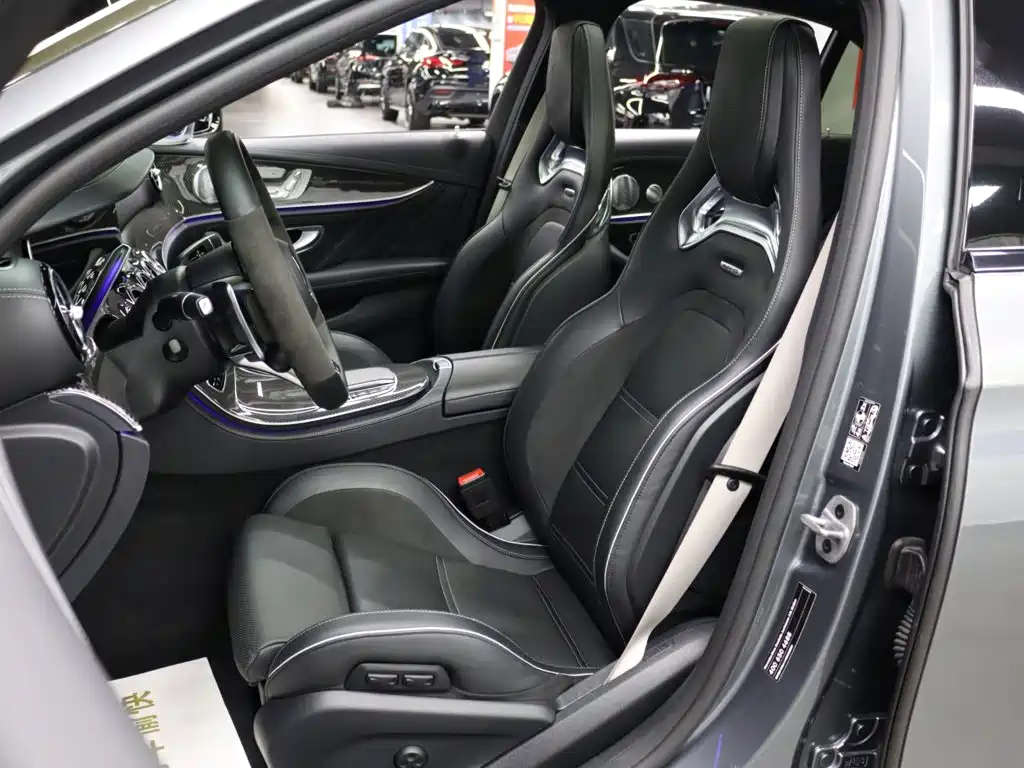 Mercedes-Benz E-Class AMG — фото 11