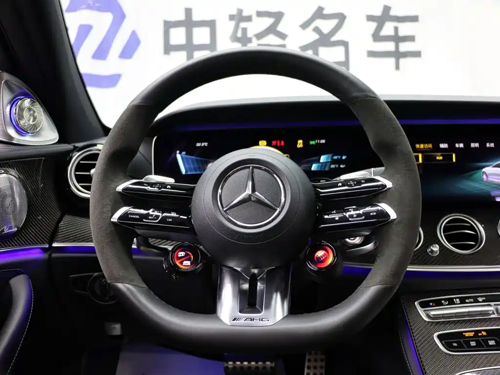 Mercedes-Benz E-Class AMG — фото 15