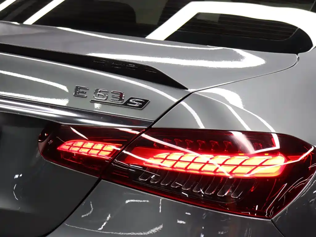 Mercedes-Benz E-Class AMG — фото 32