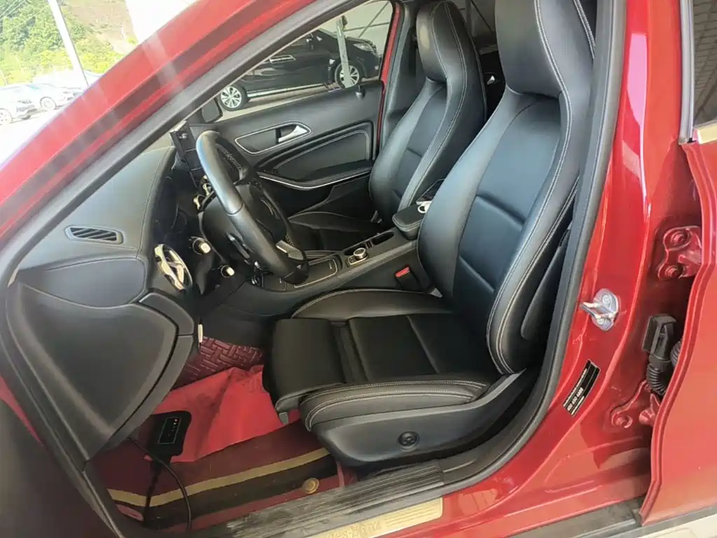 Mercedes-Benz GLA — фото 15