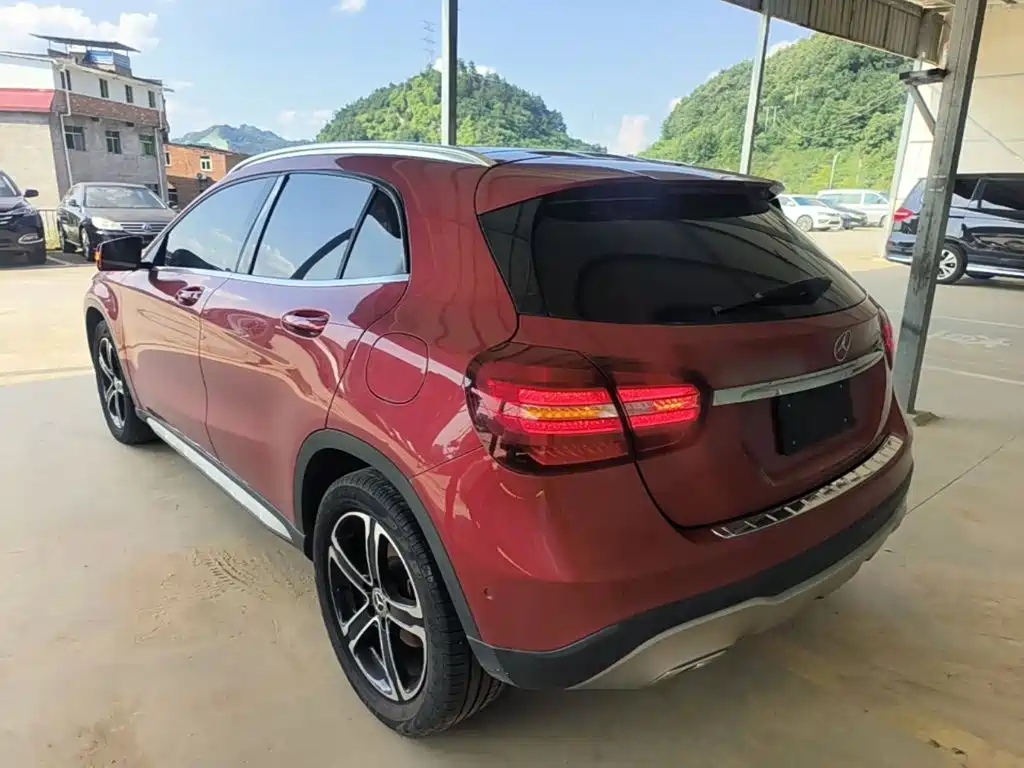 Mercedes-Benz GLA — фото 5