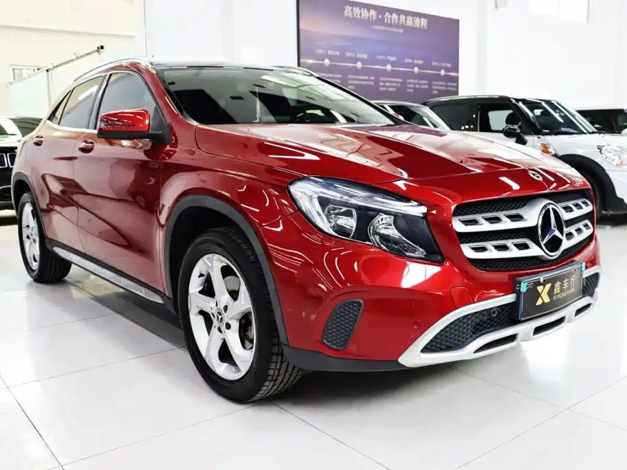 Mercedes-Benz GLA — фото 3