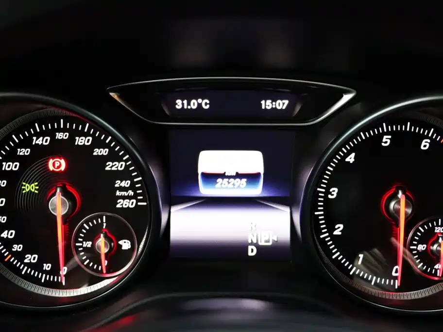 Mercedes-Benz GLA — фото 23