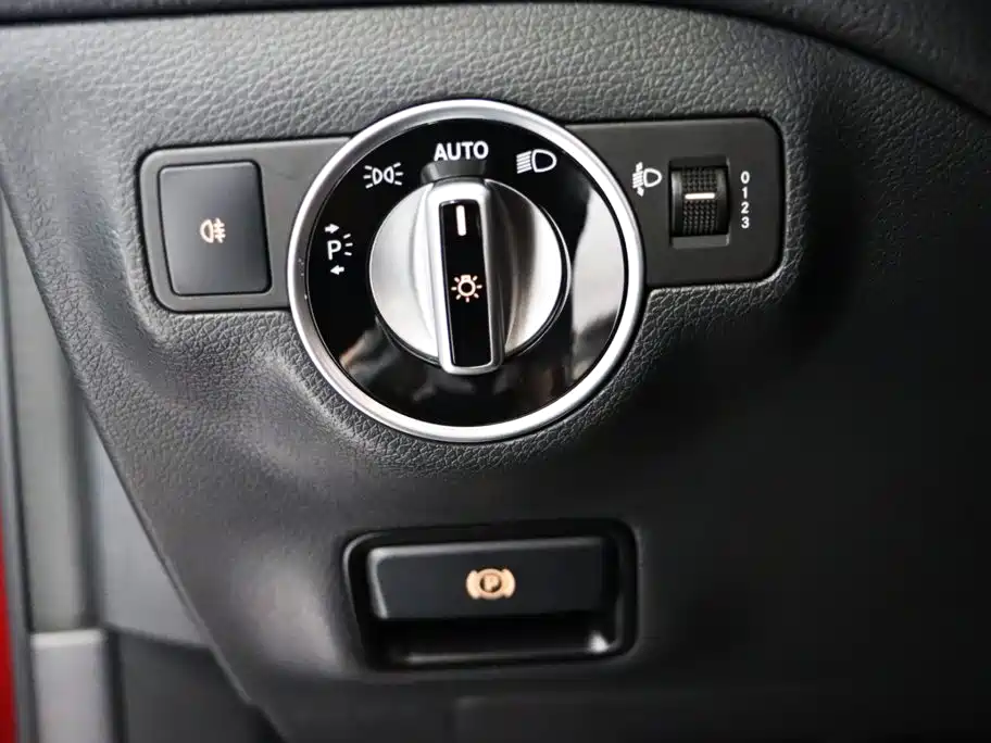 Mercedes-Benz GLA — фото 24