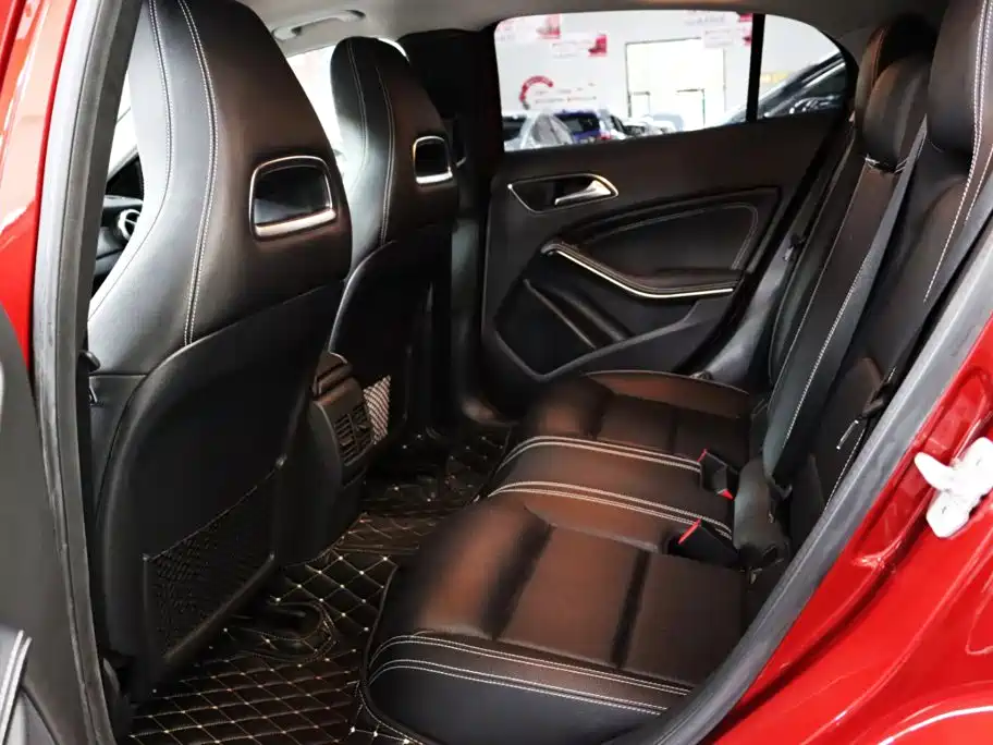 Mercedes-Benz GLA — фото 5
