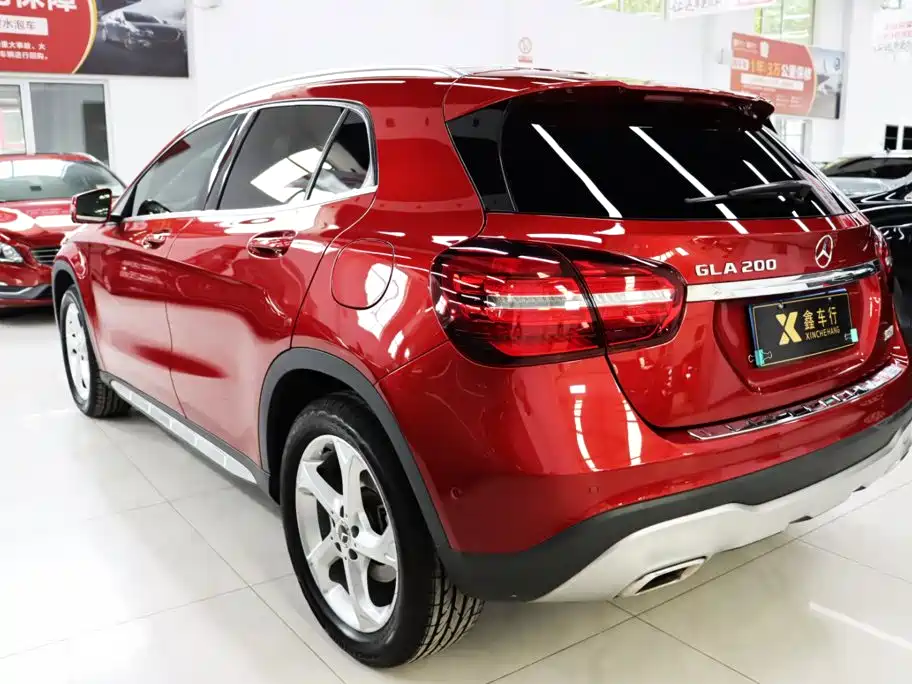 Mercedes-Benz GLA — фото 6