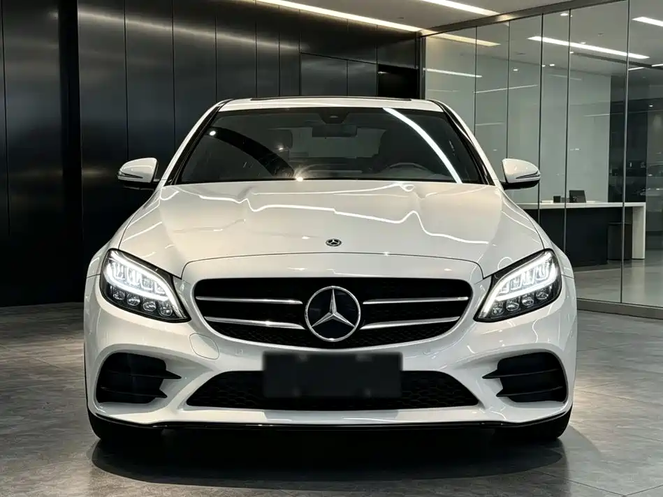Mercedes-Benz C-Class — фото 2