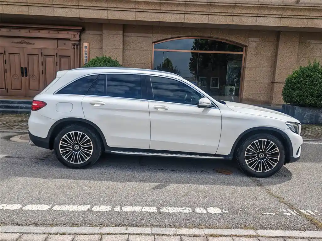 Mercedes-Benz GLC — фото 5