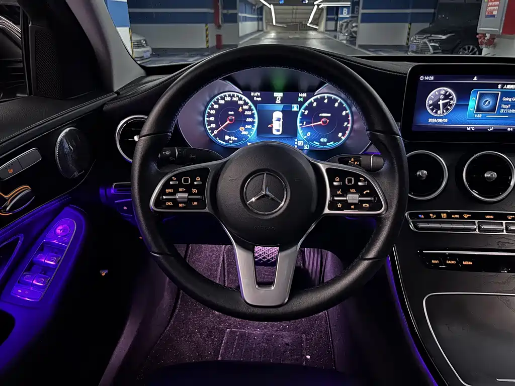 Mercedes-Benz C-Class — фото 13