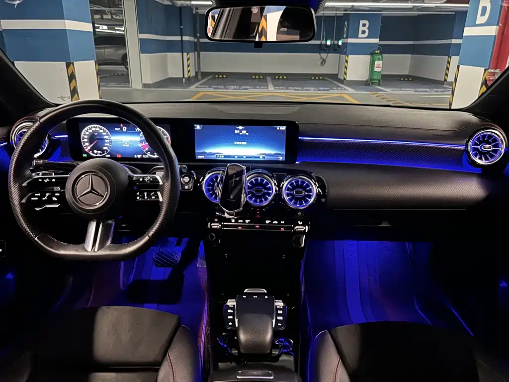 Mercedes-Benz A-Class — фото 13