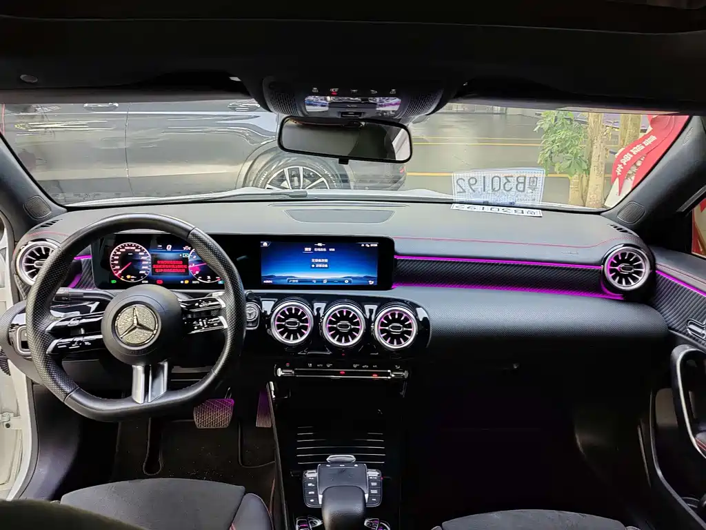 Mercedes-Benz A-Class — фото 10