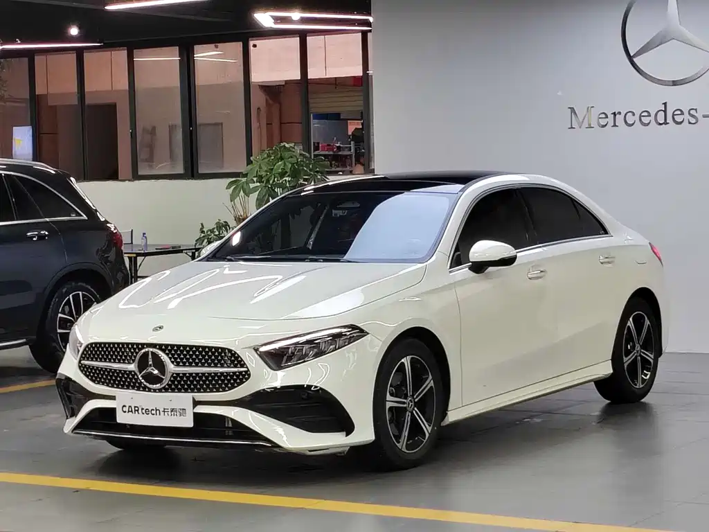 Mercedes-Benz A-Class — фото 1