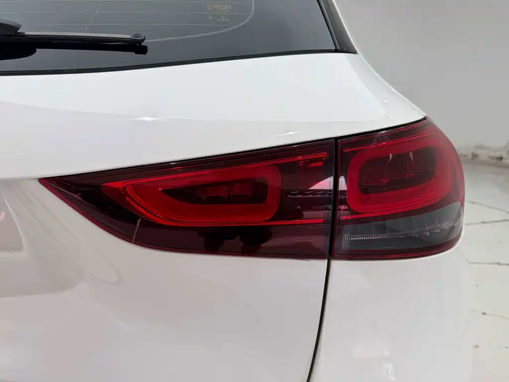 Mercedes-Benz GLA — фото 10