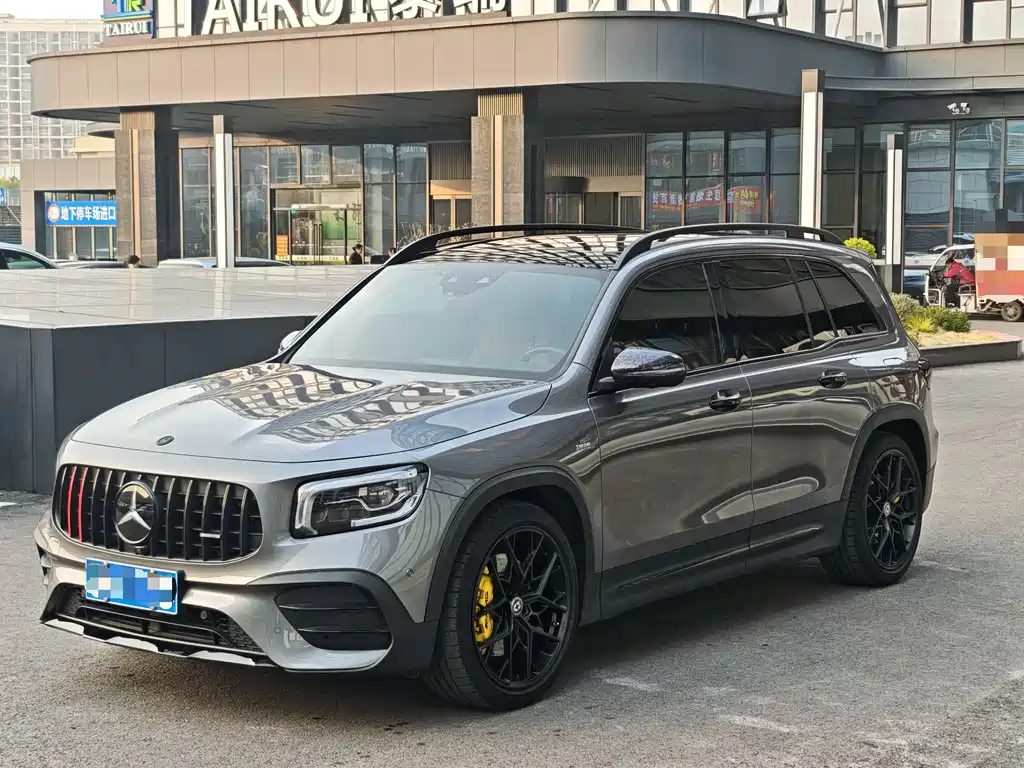 Mercedes-Benz GLB AMG — фото 2