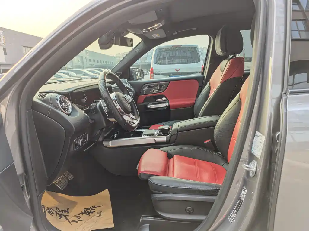 Mercedes-Benz GLB AMG — фото 11