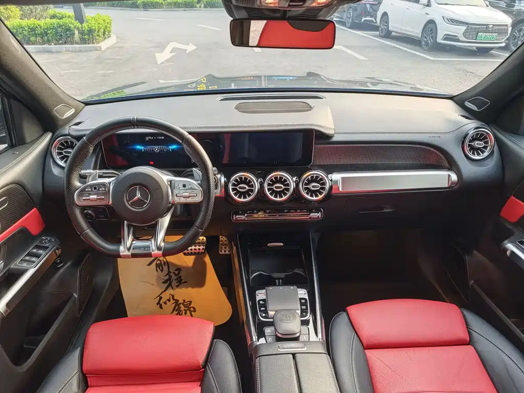 Mercedes-Benz GLB AMG — фото 17