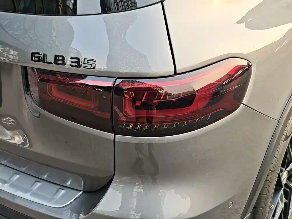 Mercedes-Benz GLB AMG — фото 21