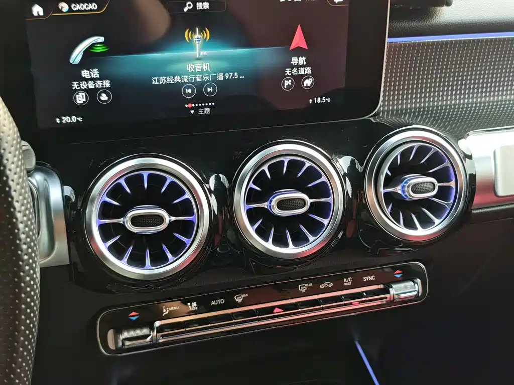 Mercedes-Benz GLB AMG — фото 29