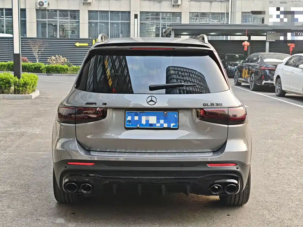 Mercedes-Benz GLB AMG — фото 35