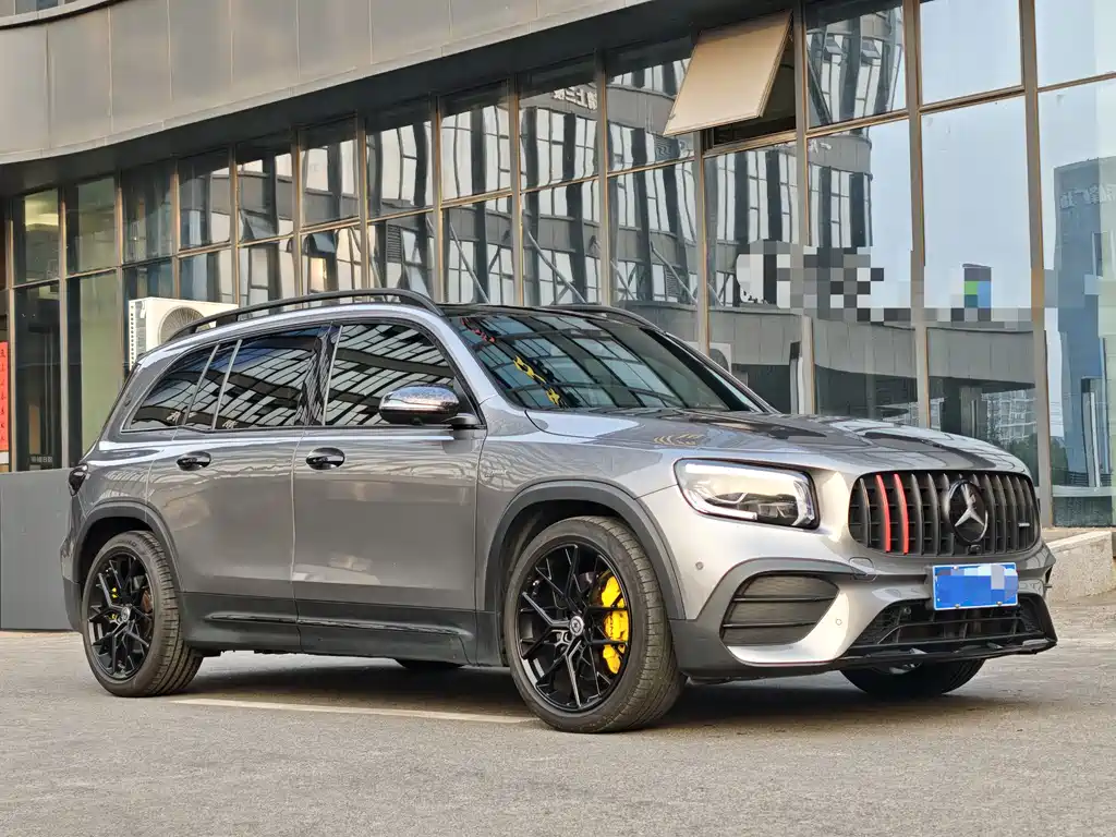 Mercedes-Benz GLB AMG — фото 5