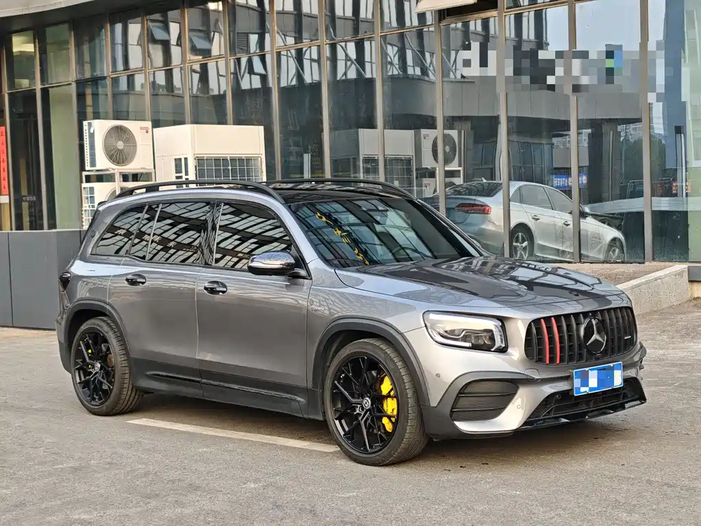 Mercedes-Benz GLB AMG — фото 6