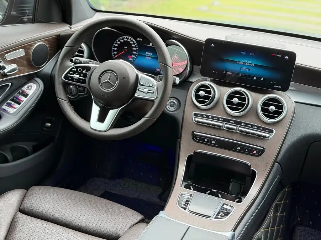 Mercedes-Benz GLC — фото 10