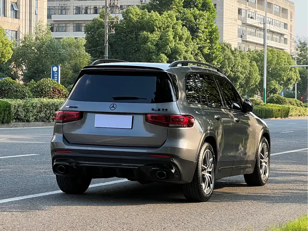 Mercedes-Benz GLB AMG — фото 3