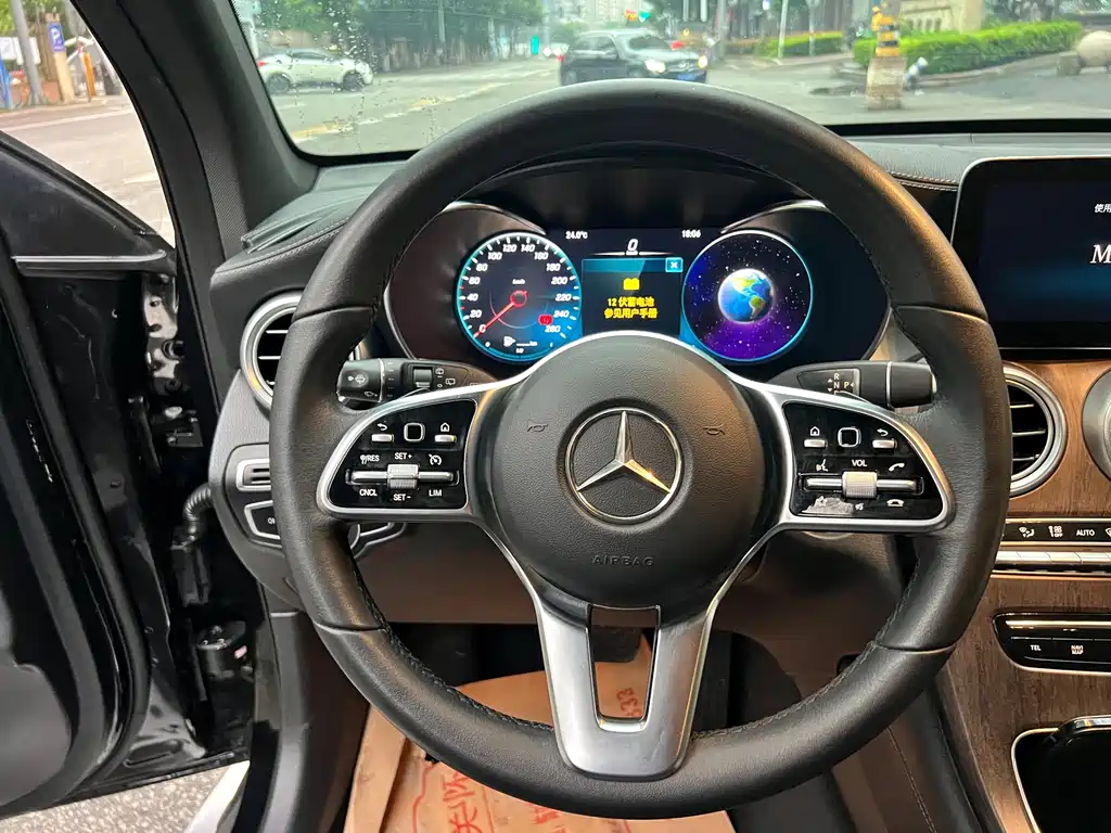 Mercedes-Benz GLC — фото 23