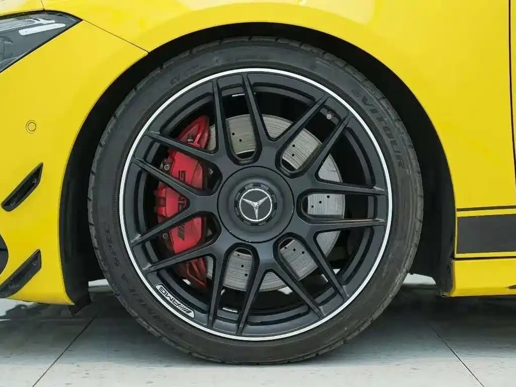 Mercedes-Benz CLA AMG — фото 7