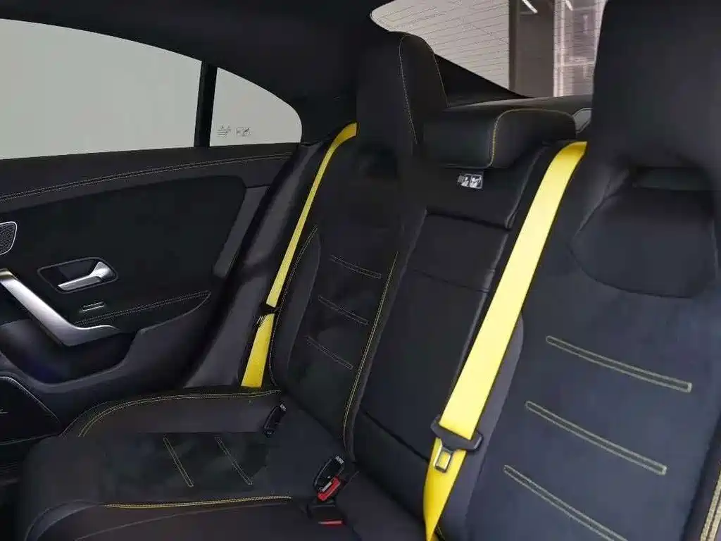 Mercedes-Benz CLA AMG — фото 9