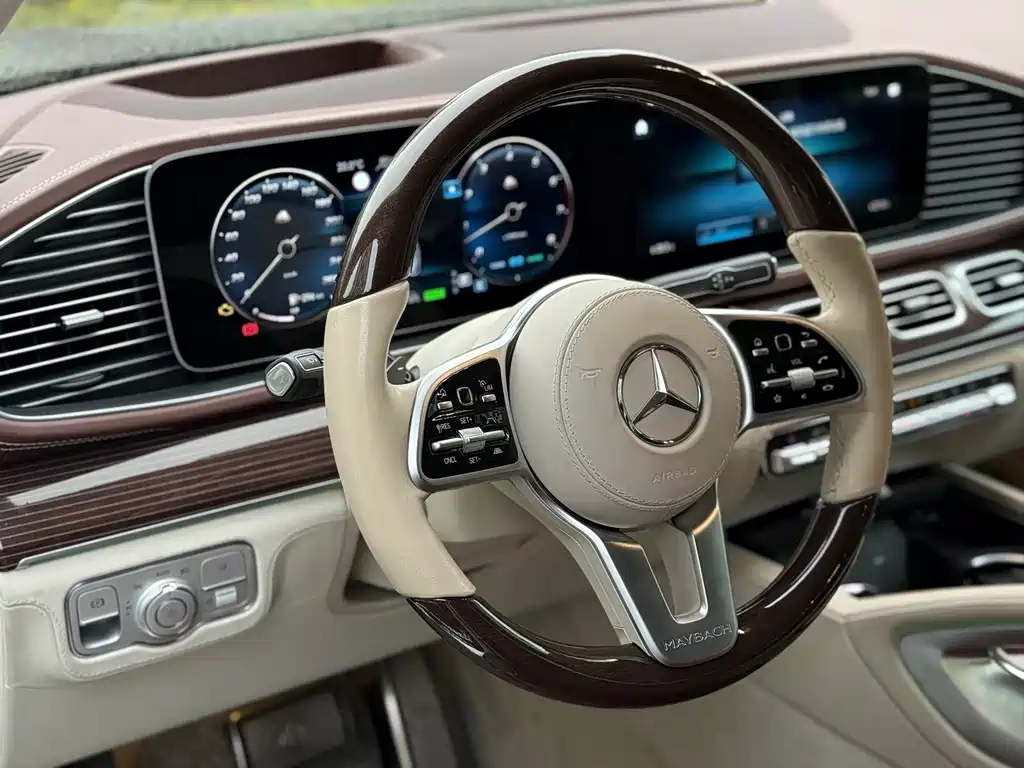 Mercedes-Benz GLS — фото 5