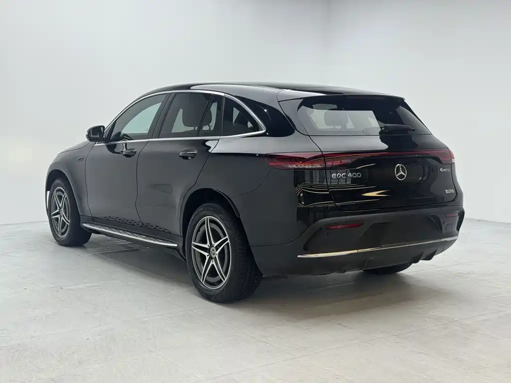 Mercedes-Benz EQC — фото 6