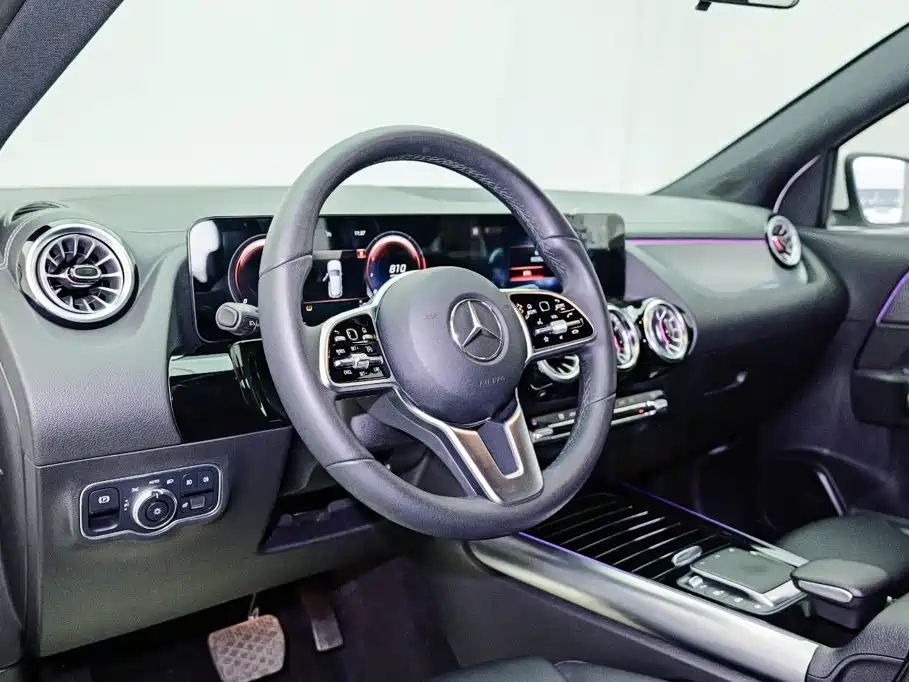 Mercedes-Benz GLA — фото 11