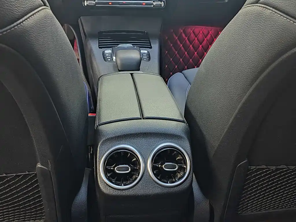 Mercedes-Benz A-Class — фото 10