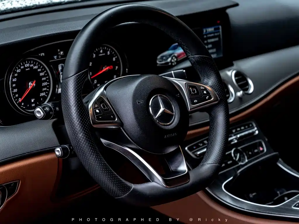 Mercedes-Benz E-Class — фото 4
