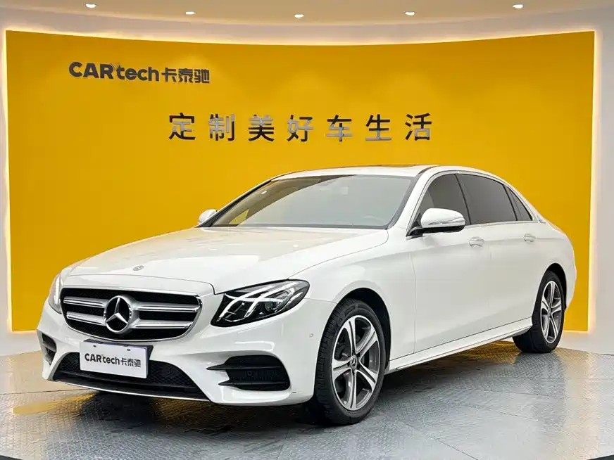 Mercedes-Benz E-Class — фото 13