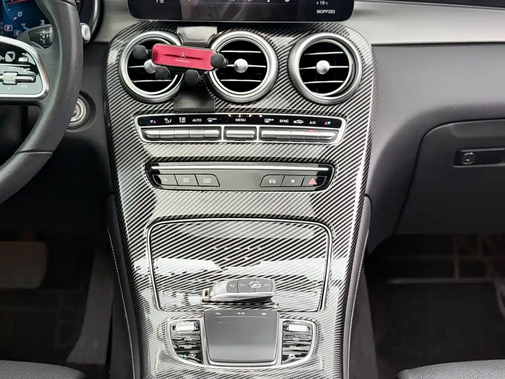 Mercedes-Benz GLC — фото 23