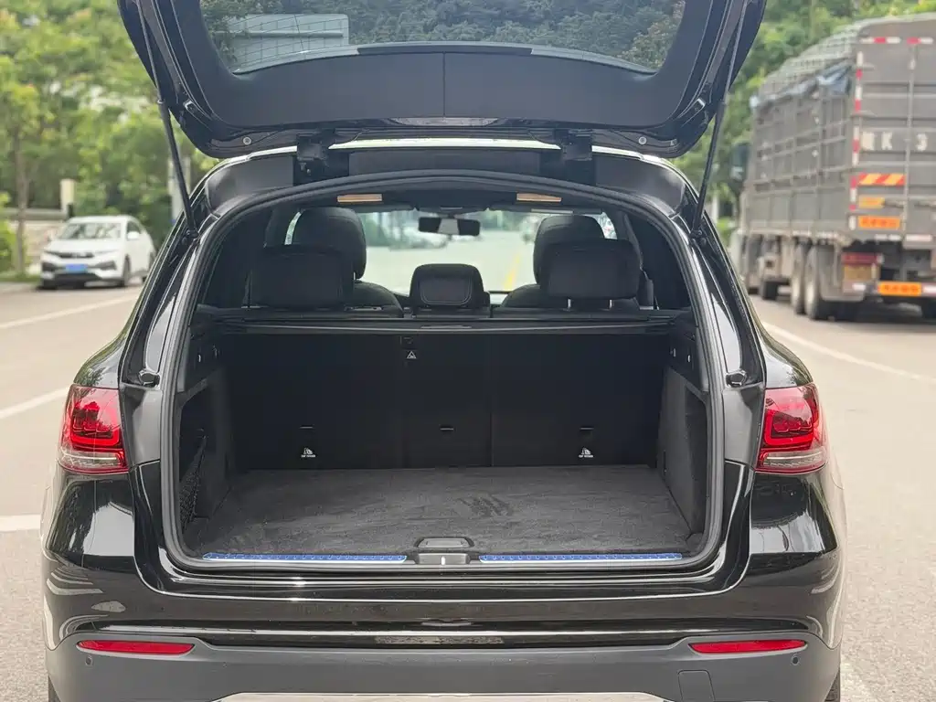 Mercedes-Benz GLC — фото 29