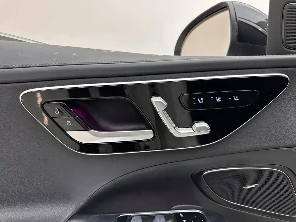 Mercedes-Benz C-Class — фото 15