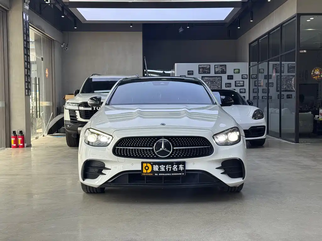 Mercedes-Benz E-Class (Import) — фото 2