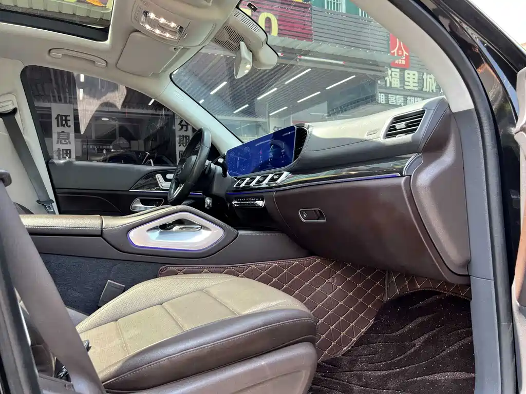 Mercedes-Benz GLE (Import) — фото 13