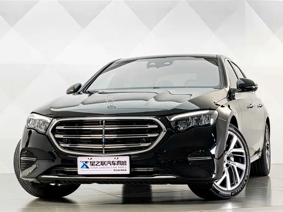 Mercedes-Benz E-Class — фото 3