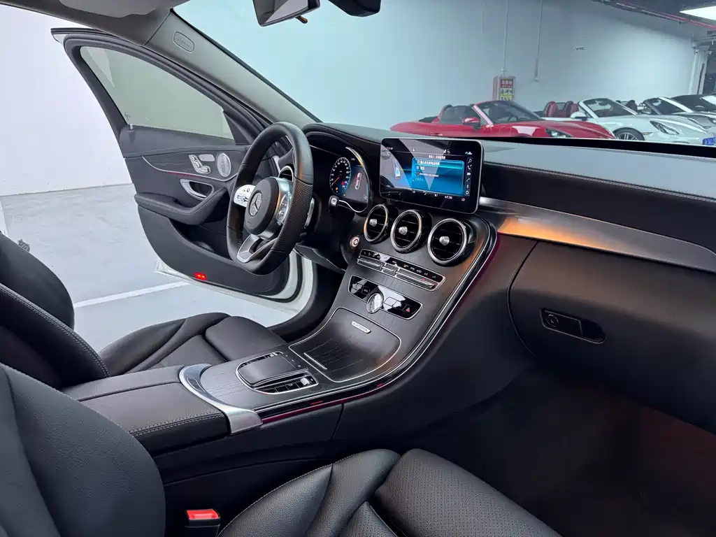 Mercedes-Benz C-Class — фото 17