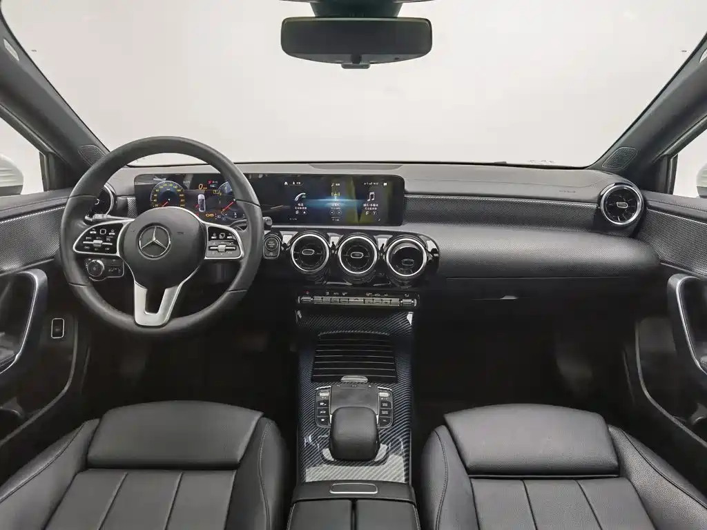 Mercedes-Benz A-Class — фото 5